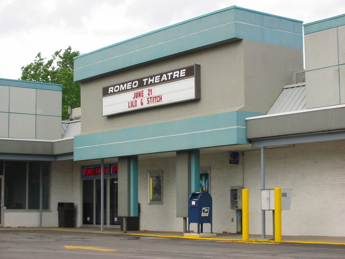 Romeo Theatre - JUNE 2002 (newer photo)